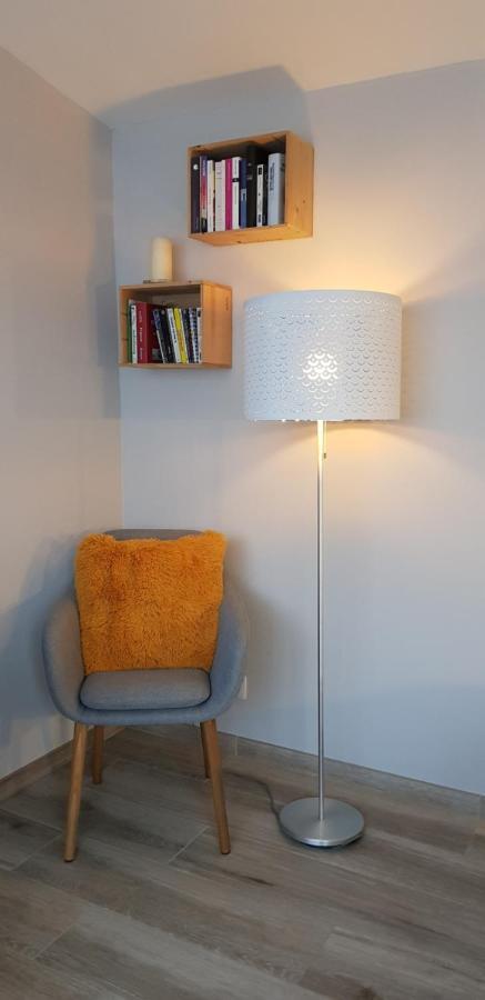 Agreable Petite Maison Proche Joigny Chamvres Exteriér fotografie